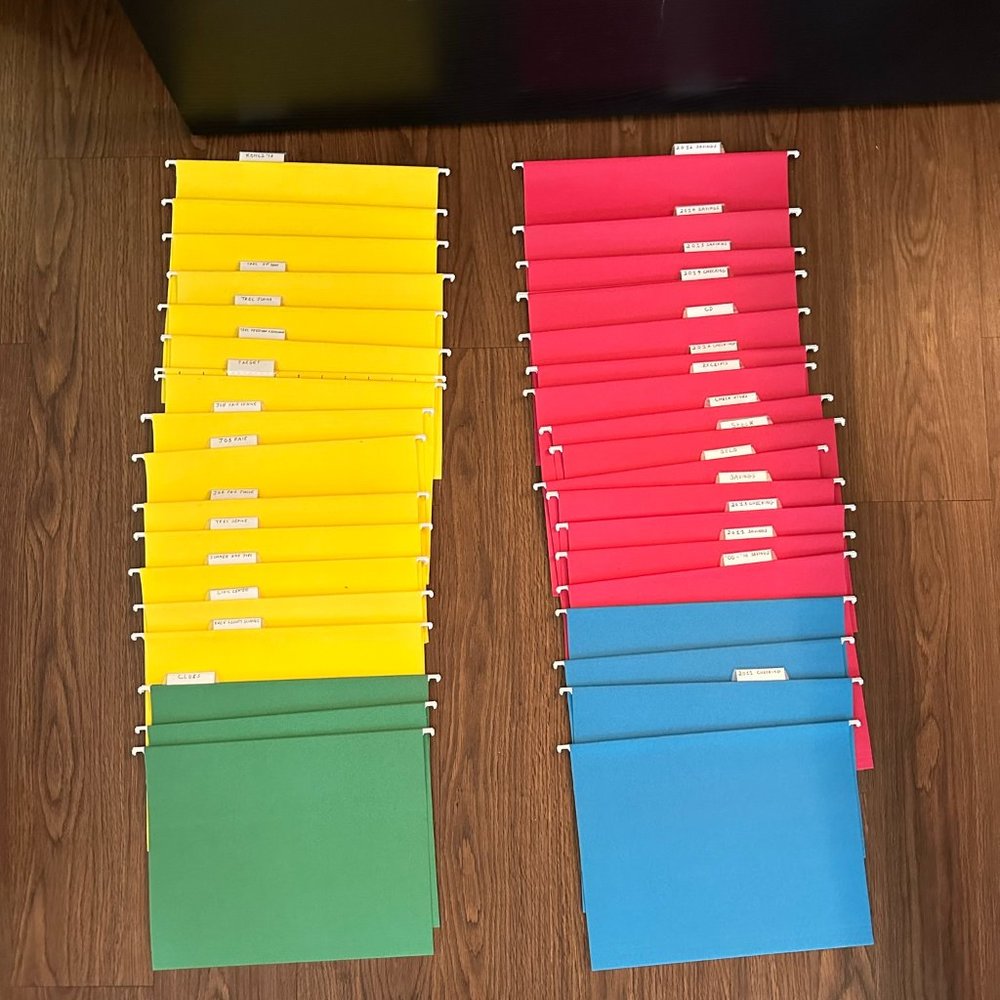 Set of 35 Smead 64059 Colored Hanging File Folders Yellow, Red, Blue, Green